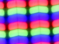 Dell XPS 15 9570 - Grille de sous-pixel FHD-TFT.