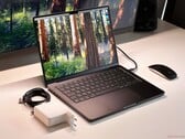 Le MacBook Pro Apple devrait être mis à jour avec un écran OLED l'année prochaine. (Source de l'image : Notebookcheck)