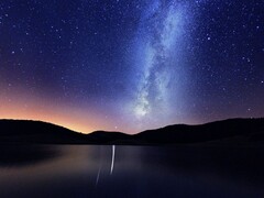 La Voie lactée vue du lac des Pises dans le parc national des Cévennes. (Source de l&#039;image : GUILLAUME BONNEFONT / MAXPPP)