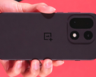 Le OnePlus 15, un nouveau téléphone phare récemment lancé en Chine. (Source de l'image : OnePlus)