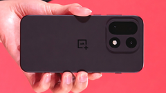 Le OnePlus 15, un nouveau téléphone phare récemment lancé en Chine. (Source de l&#039;image : OnePlus)