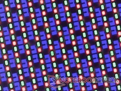 Matrice de sous-pixels OLED nette de la couche brillante