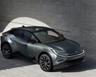 Le Toyota bZ Compact SUV Concept possède un grand écran d'infodivertissement. (Image source : Toyota)