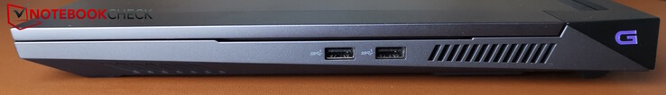 A droite : 2x USB-A (5 GBit/s)