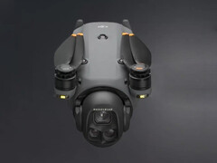 Le Mavic 4 Pro sera le premier drone Mavic commercialisé depuis plus d'un an. (Source de l'image : DroneXL - édité)