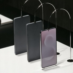 Galaxy Les variantes de couleur de la S25 Edge ont été présentées pour la première fois (source d&#039;image : @r3dash sur X)
