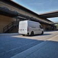 Le nouveau Ford Transit City : Ce tout nouveau fourgon électrique est conçu pour séduire les services de livraison et de messagerie, ainsi que les artisans et les prestataires de services.