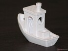 Le lettrage à l'arrière du Benchy est au moins faiblement visible