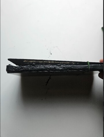 Vue latérale du Xiaomi Redmi Note 13 Pro 5G explosé (Source de l'image : Sri Varshan ; capture d'écran)