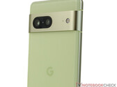 Le Pixel 7a devrait avoir deux caméras orientées vers l'arrière comme le Pixel 7, en photo. (Image source : NotebookCheck)
