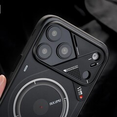 Le boîtier givré du A17. (Source de l'image : Aulumu)