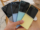 Le Galaxy Z Flip7 pourrait être une nouvelle mise à jour itérative de la série Galaxy Z Flip, dont le prédécesseur est illustré. (Source de l'image : Notebookcheck)