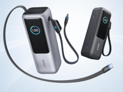 La Zolo Power Bank d'Anker a été présentée dans une nouvelle couleur argentée. (Source de l'image : Anker)