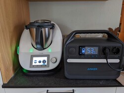 Un Thermomix TM5 peut être utilisé avec le Powerhouse 555 sans aucun problème