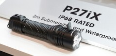 La Nitecore P27iX est une nouvelle lampe de poche EDC avec un indice de protection IP68