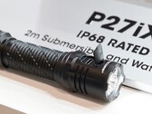 La Nitecore P27iX est une nouvelle lampe de poche EDC avec un indice de protection IP68