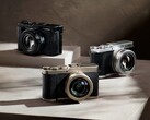 Le Lumix L10 est disponible en trois couleurs, l'or titane étant proposé en édition limitée.