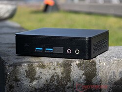 Intel NUC11 Essential Kit - Atlas Canyon test - fourni par Intel Allemagne