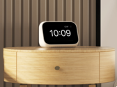 Xiaomi pourrait bientôt sortir un écran de 10 pouces pour compléter sa gamme d'enceintes intelligentes, notamment la Mi Smart Clock, illustrée ci-dessus. (Image source : Xiaomi)