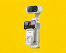 La télécommande détachable de l'Insta360 Luna Ultra abrite l'écran OLED.