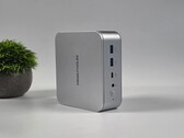Minisforum M2 mini PC vue des ports avant