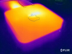 Températures de surface testées sous contrainte après 1 heure : maximum ~37 °C sur la face supérieure