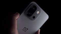 Le OnePlus 13T. (Source de l&#039;image : OnePlus)