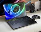 Test du Razer Blade 18 2025 RTX 5090 : joueur extrêmement rapide et plutôt silencieux