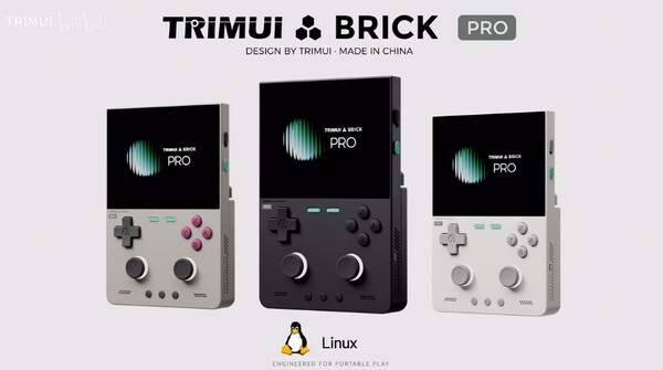 Le TrimUI Brick Hammer Pro est doté d'une coque en polycarbonate et d'un processeur Allwinner.