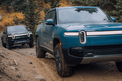Les propriétaires de Rivian R1T semblent satisfaits des résultats des dernières mises à jour logicielles, en particulier sur les routes cahoteuses. (Source de l'image : Rivian)