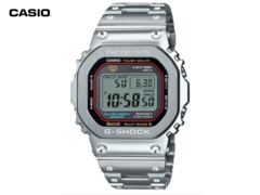 La Casio GMW-B5000D-1C (photo) possède un anneau rouge autour du bord intérieur de la lunette métallique (Source : Great G-Shock World)