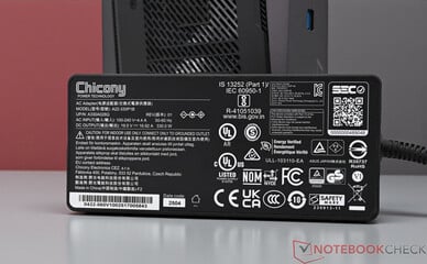 bloc d'alimentation de 330 watts (19,5 V ; 16,92 A)