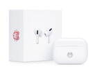 Les nouveaux AirPods Pro en édition limitée. (Source : Apple)