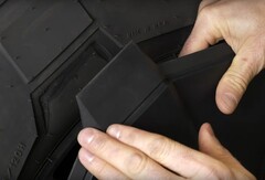 Les enjoliveurs Cyber de Tesla semblent causer quelques soucis au pick-up 