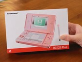 L'Anbernic RG DS Plus sera livré dans un carton dont la couleur correspond à celle de la console portable.
