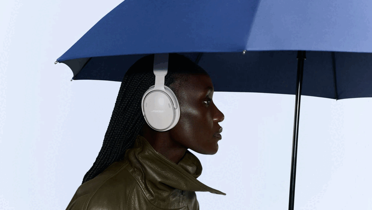 L'autonomie de la batterie est estimée à 24 heures maximum, ou 18 heures lorsque la fonction « Immersive Audio » est activée ; une recharge rapide de 15 minutes permet de gagner 2,5 heures d'autonomie.