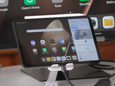 Le Xiaomi Pad Mini connecté à un moniteur externe via l'un de ses ports USB 3.2 Type-C. (Source de l'image : Xiaomi)