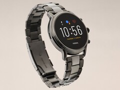 La prochaine smartwatch de Fossil fera ses débuts avant 2022. La Gen 5 est illustrée. (Image source : Fossil)