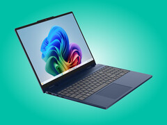 L'IdeaPad 5 2-en-1 15IWC11 dans sa couleur Luna Grey.