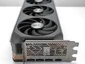 La RTX 5070 Ti Super devrait offrir plus de VRAM que la RTX 5070 Ti présentée ici (image source : Notebookcheck)