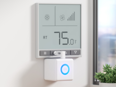 Le Fingerbot Sense vous permet d'appuyer sans contact ou à distance sur un bouton. (Image source : Adaprox via Kickstarter)