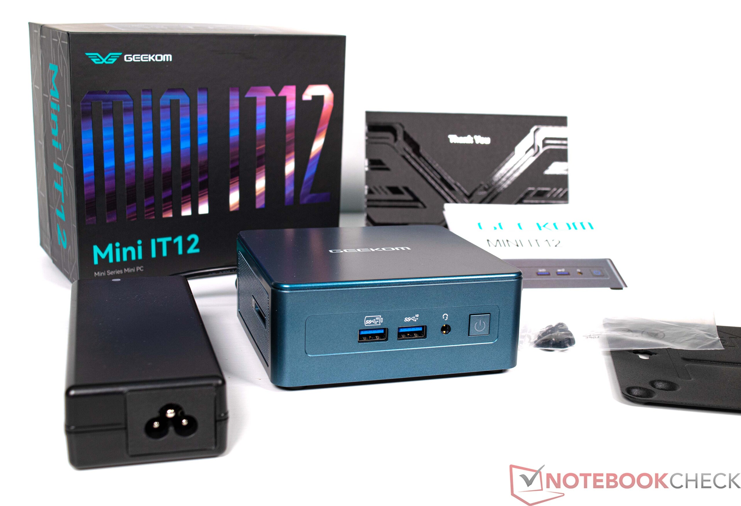Test du Geekom Mini IT12 : concurrent du NUC d'Intel avec Core i7-1260P et  très silencieux - Notebookcheck.fr