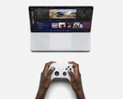 Gaming sur un Surface Laptop Studio et une manette Xbox Series. (Image source : Microsoft)