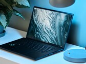 Cette fois-ci, Asus a réussi son coup en ce qui concerne l'écran de l'ordinateur portable. (Photo : ROG Zephyrus M16 GU604VY, source d'image : Notebookcheck)