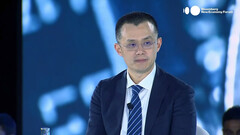 Le PDG de Binance est la personne la plus riche en crypto (image : Bloomberg/YouTube)