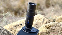 Outre le Vivo X300 Ultra, un nouveau téléconvertisseur et un Vivo X300 Max devraient également être lancés ; un mini appareil photo Vivo serait également prévu pour 2026.