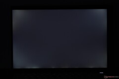 Notre HP EliteBook X G1i 14 de test présente des problèmes de rétroéclairage (Image source : Notebookcheck)