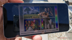 Le Nothing Phone (1) ne dispose pas d'un écran capable d'afficher 1 200 lumens. (Image source : NotebookCheck)