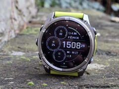 La Garmin Fenix 8 prend en charge une grande variété de cadrans tiers