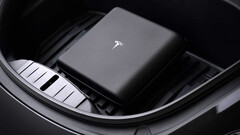 Le kit d'esthétique à 120 $ est accompagné d'un logo (Source : Tesla)